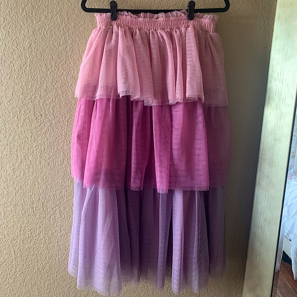Atlantic-Pacific x Halogen ruffle skirt